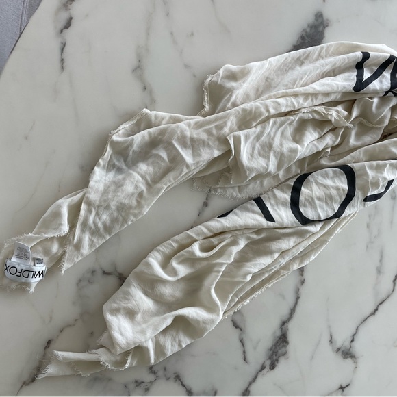 2000’s nostalgia 🎀 WILDFOX oversized scarf - Picture 3 of 3